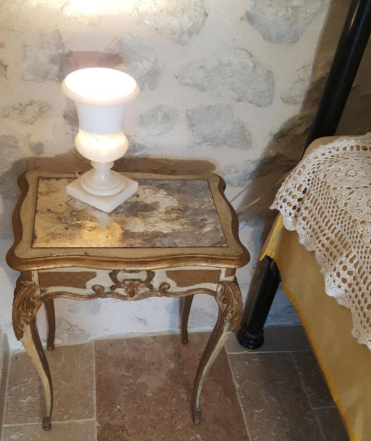 Montussan Chateau Le Truch מראה חיצוני תמונה